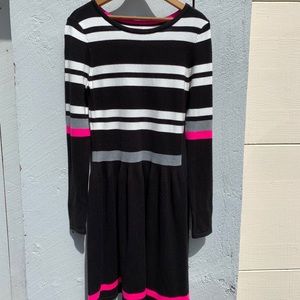 Vince Camuto Black striped dress